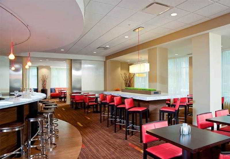 Courtyard Grand Rapids Downtown Exterior foto